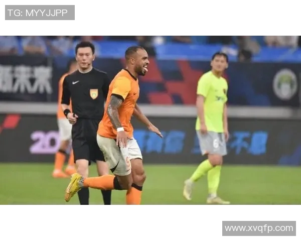 青岛海牛vs深圳队林良铭